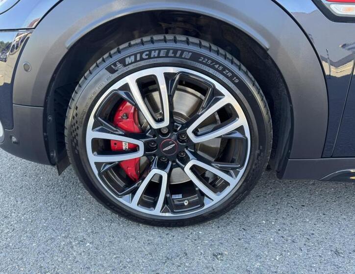 Mini Countryman 4