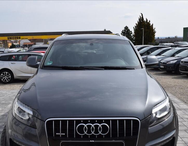 Audi Q7 3