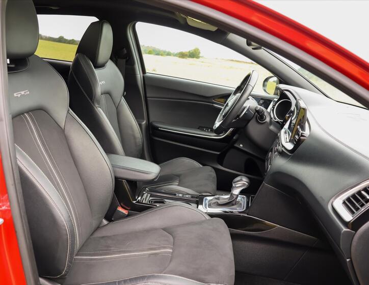 KIA ProCeed 14