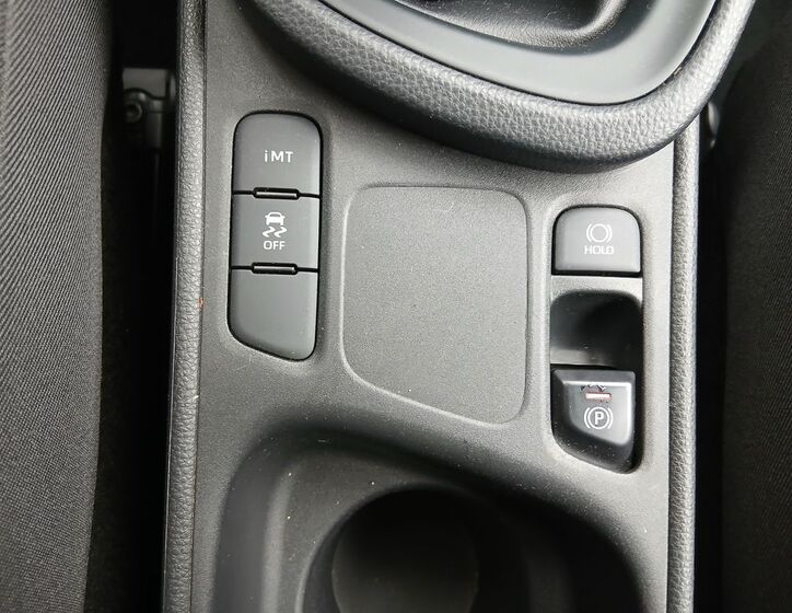 Toyota Yaris Cross 25
