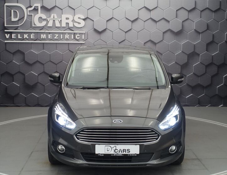 Ford S-MAX 6