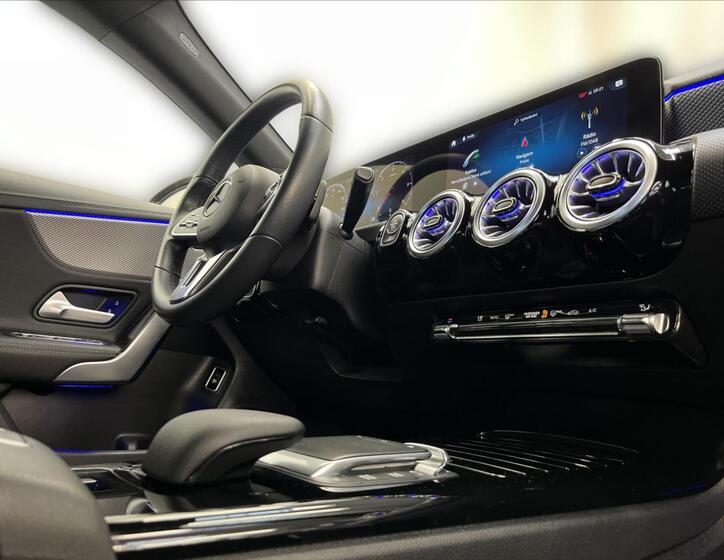 Mercedes-Benz CLA 16