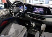 Volkswagen Multivan 12