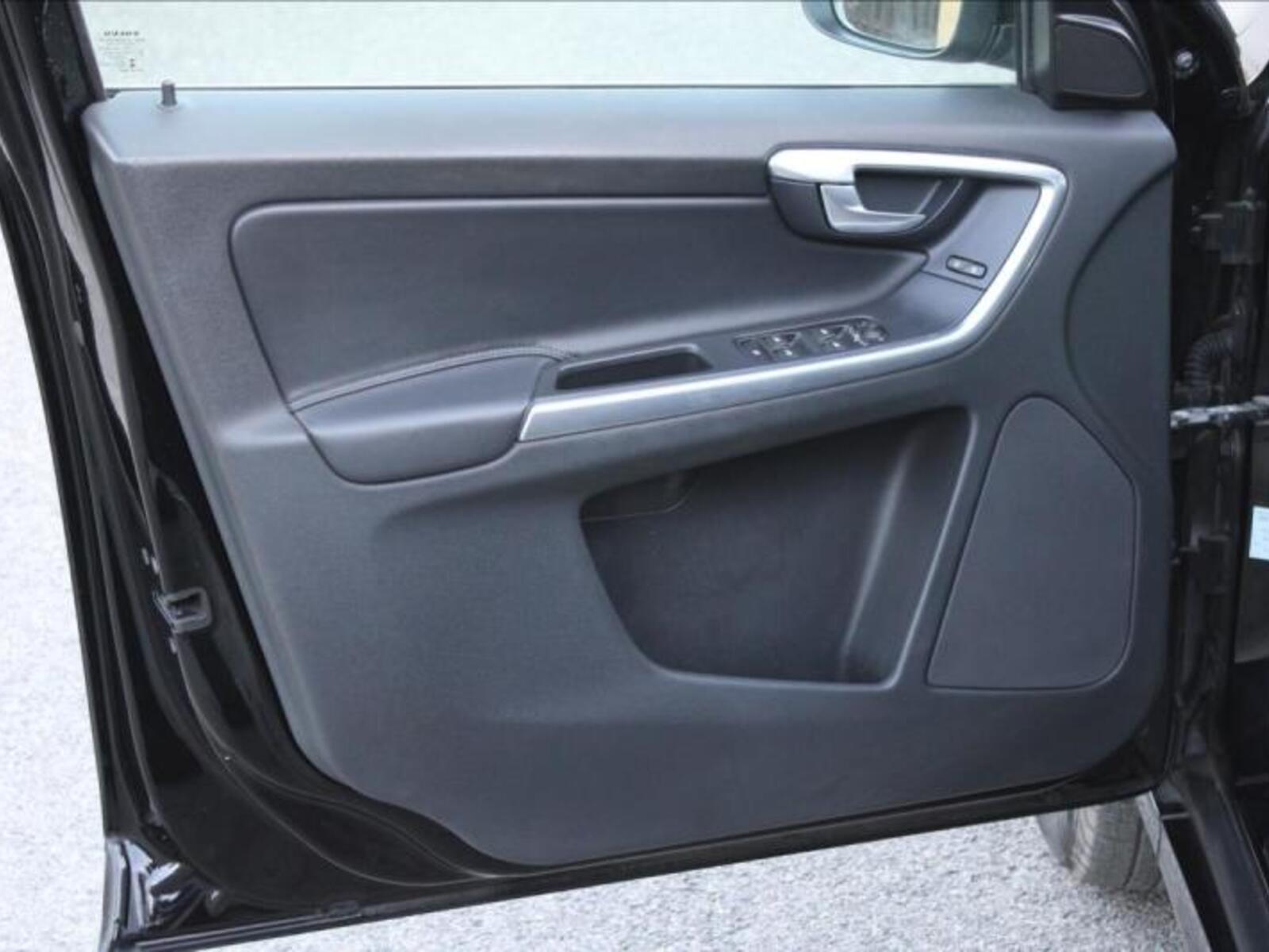 Volvo XC60 13