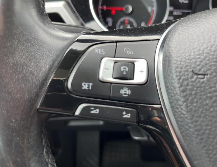 Volkswagen Touran 28