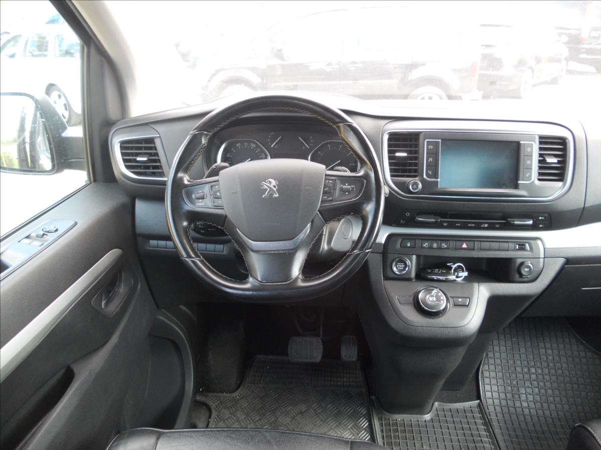 Peugeot Traveller