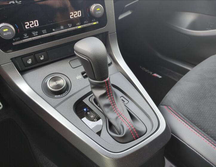 Toyota GR Yaris 16