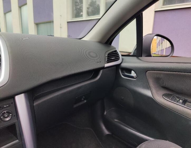 Peugeot 207 22