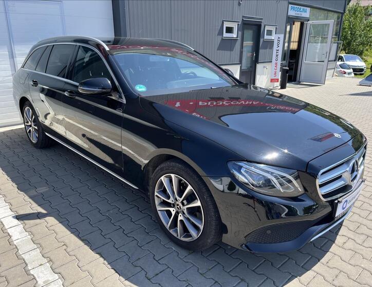 Mercedes-Benz Třídy E 4