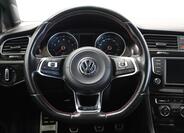 Volkswagen Golf 17