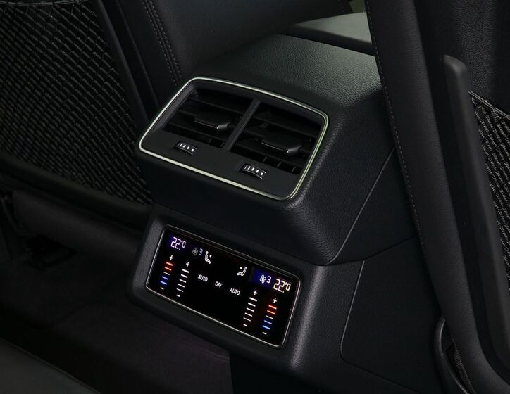 Audi e-tron 21