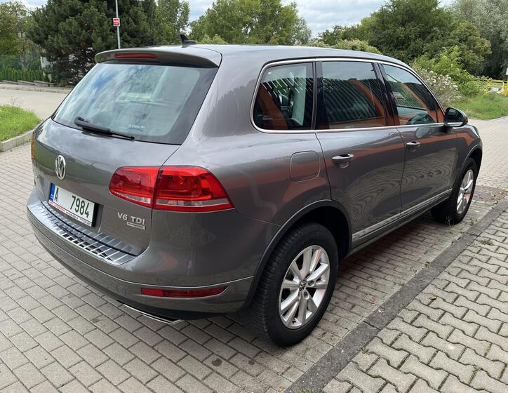 Volkswagen Touareg 5