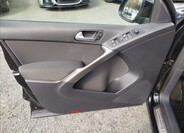 Volkswagen Tiguan 8
