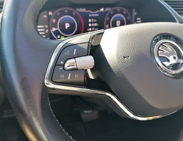 Škoda Superb 21