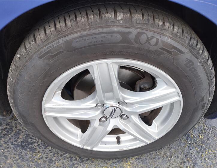 KIA Rio 17