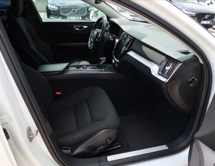 Volvo V60 13
