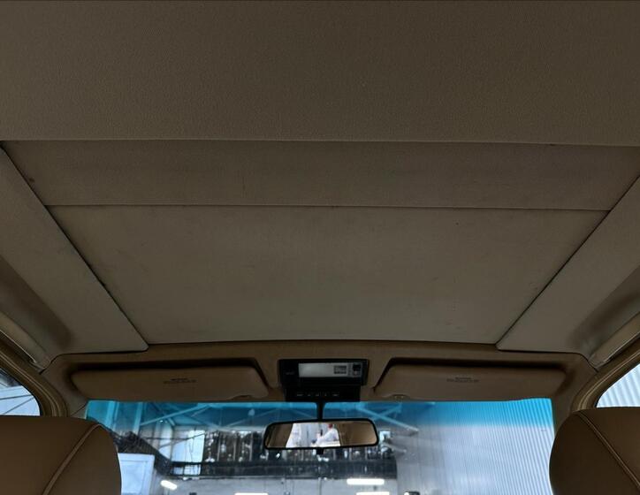 Mercedes-Benz 124 32