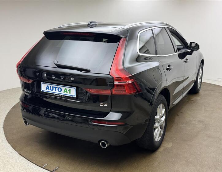 Volvo XC60 4