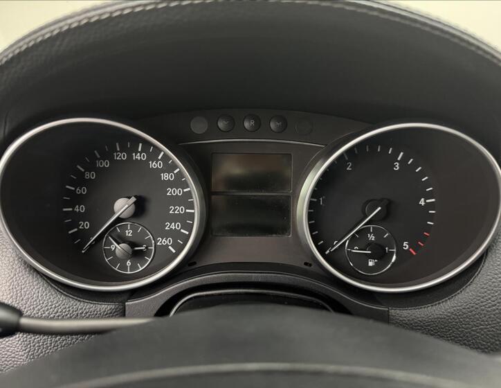 Mercedes-Benz GL 13