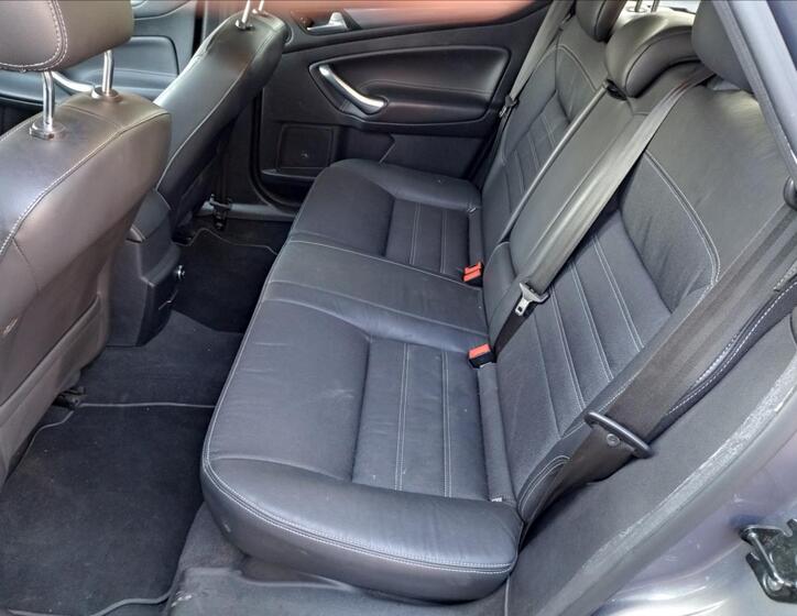 Ford Mondeo 14