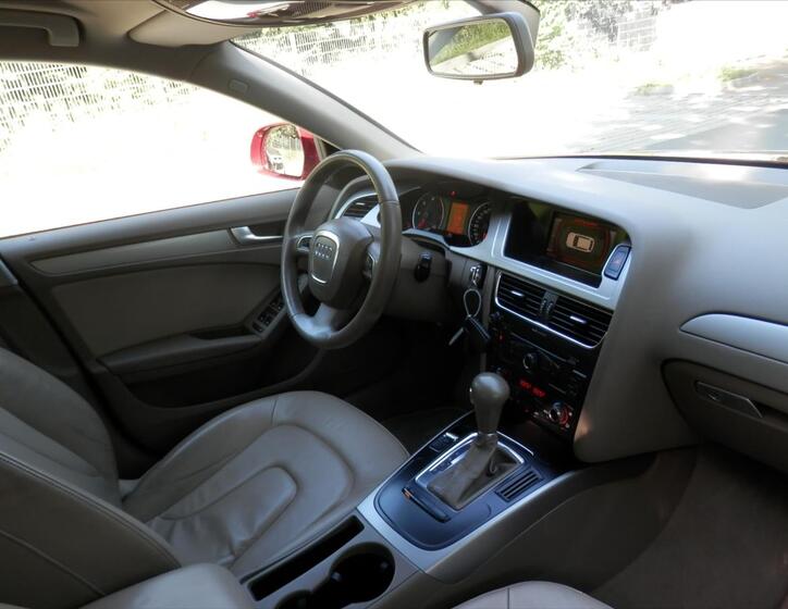 Audi A4 14