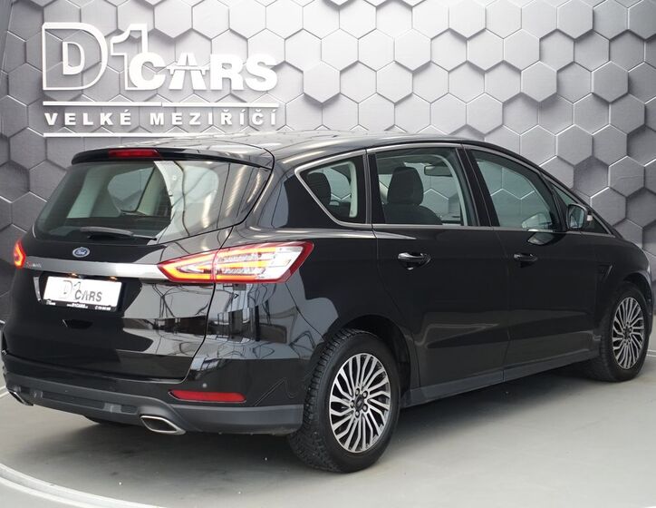 Ford S-MAX 4