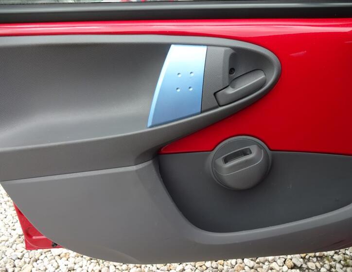 Peugeot 107 18