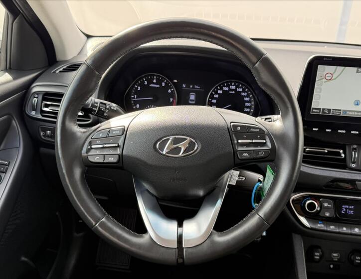 Hyundai i30 8