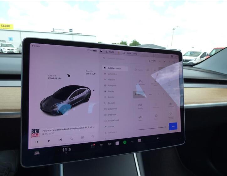 Tesla Model 3 13