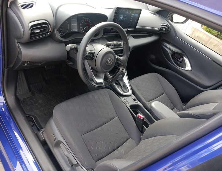 Toyota Yaris 10