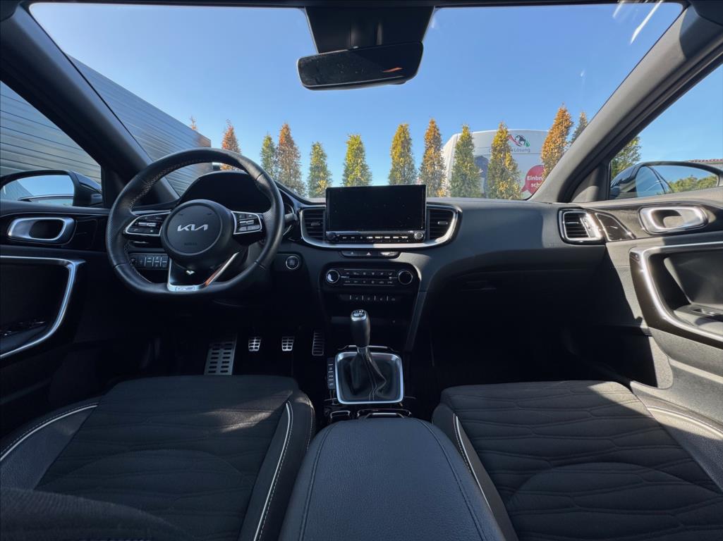 KIA ProCeed