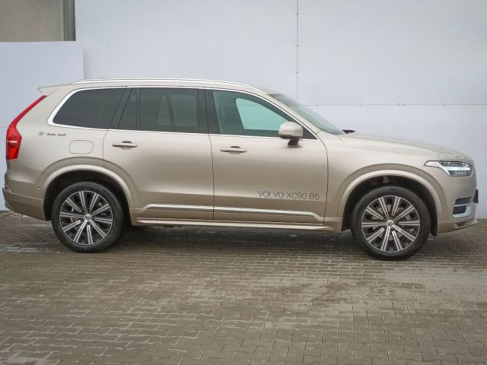 Volvo XC90 6