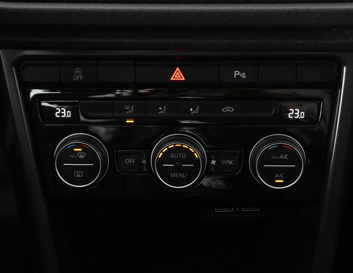 Volkswagen T-Roc 23