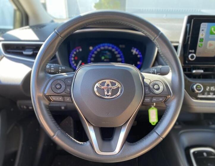 Toyota Corolla 16