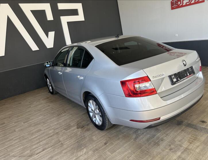 Škoda Octavia 9