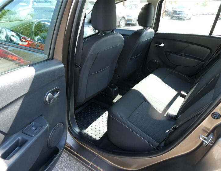 Dacia Logan 17