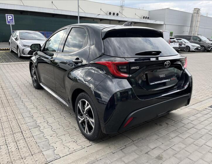 Toyota Yaris 7