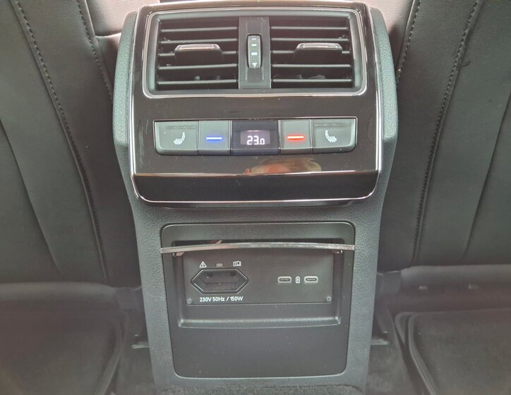Škoda Superb 33