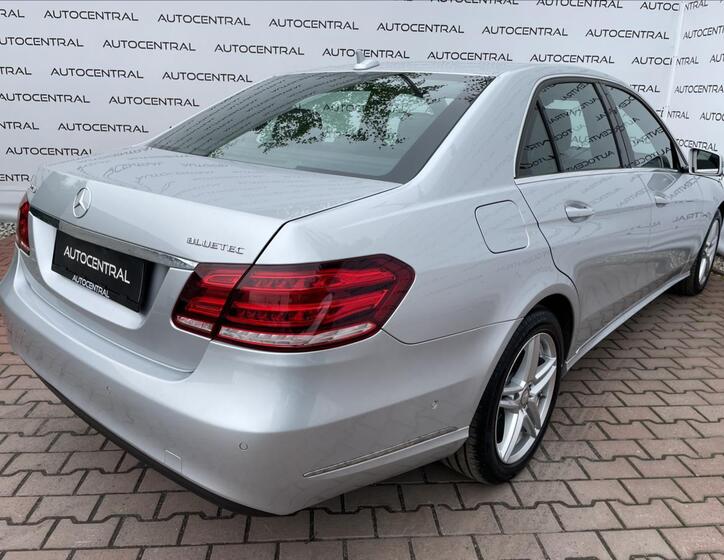 Mercedes-Benz Třídy E 4