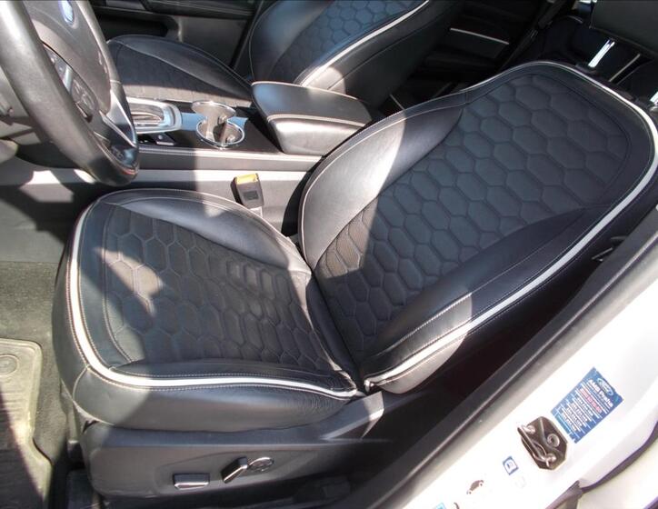 Ford S-MAX 21