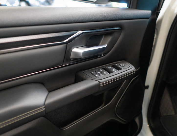 Dodge RAM 16