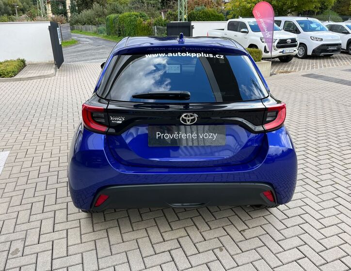 Toyota Yaris 5