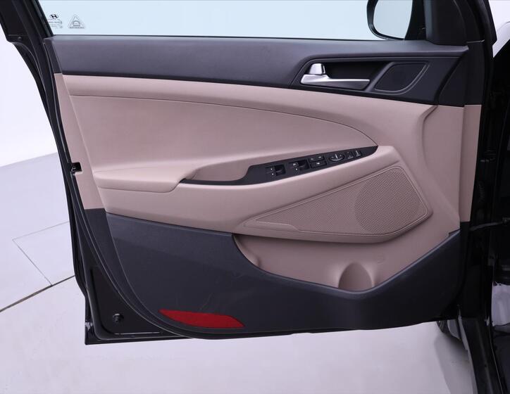 Hyundai Tucson 11