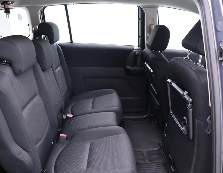 Mazda 5 14