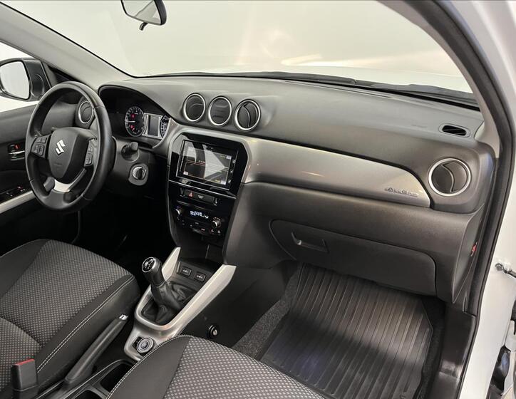 Suzuki Vitara 19