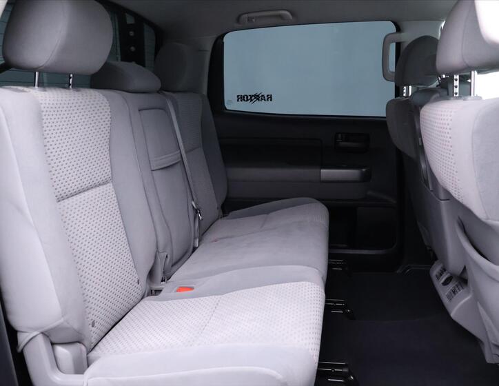 Toyota Tundra 14