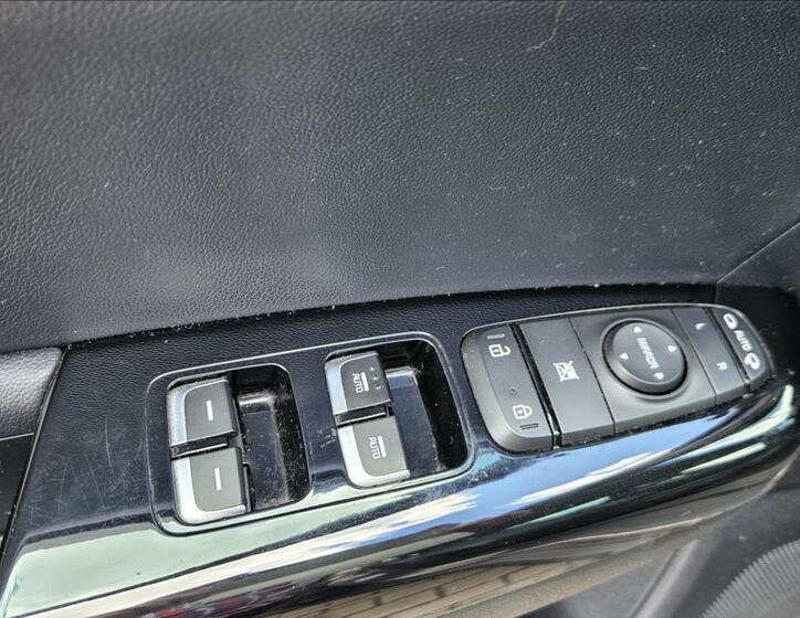 KIA Sportage 11