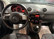 Mazda 2 19