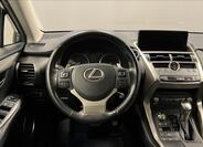 Lexus NX 300h 5