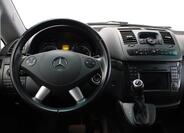 Mercedes-Benz Viano 29